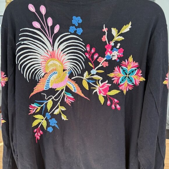 Johnny Was Cotton Knit Embroidered Top XL  Flowers & Bird - Picture 7 of 9